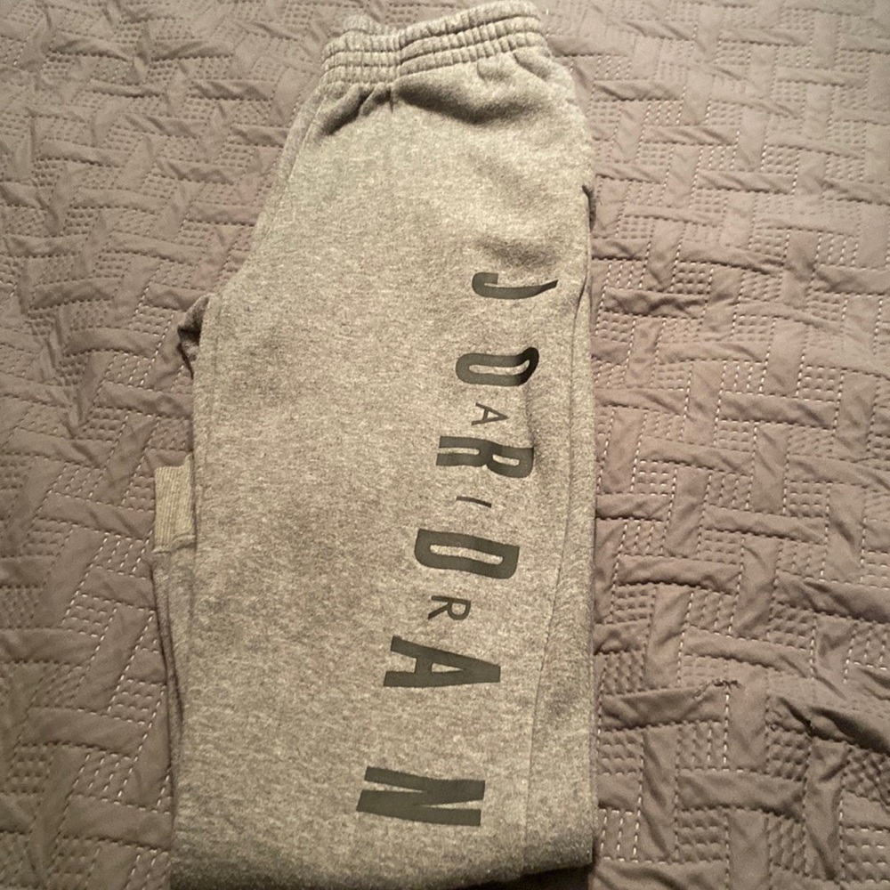 Jordan Boys Youth Fleece Jogger Graphic Sweatpants can fit woman’s small